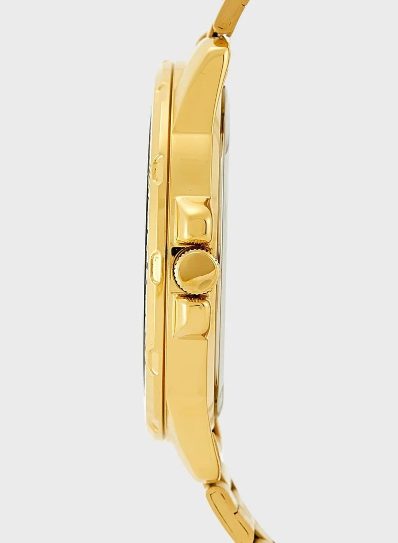 Casio Watch MTP-VD200G-1BUDF For Men - Analog Display, Stainless Steel Band - Gold - Image 4